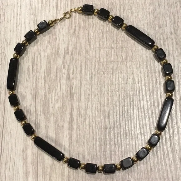 Trifari Black & Gold Bead Necklace.  Vintage - Picture 10 of 16